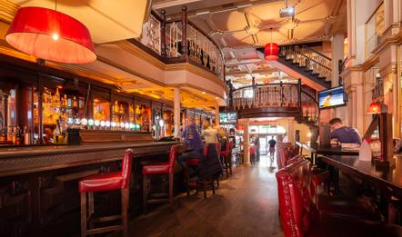 Mercantile Hotel | Dublin 2 | O'Briens Bar Mercantile